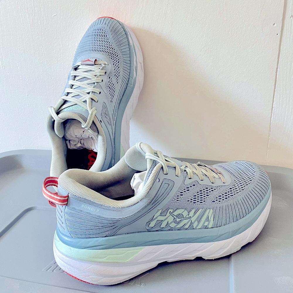 Womens Hoka Bondi 7 || size 7B || Blue Fog // Blue Glass color